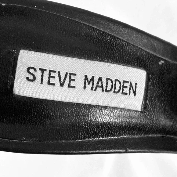 STEVE MADDEN leather silver studded open toe heeled Sandals w Ankle band.SIZE 39 - Picture 7 of 10